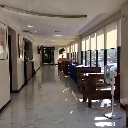 Oyo 195 Ranchotel - Binan Екстер'єр фото