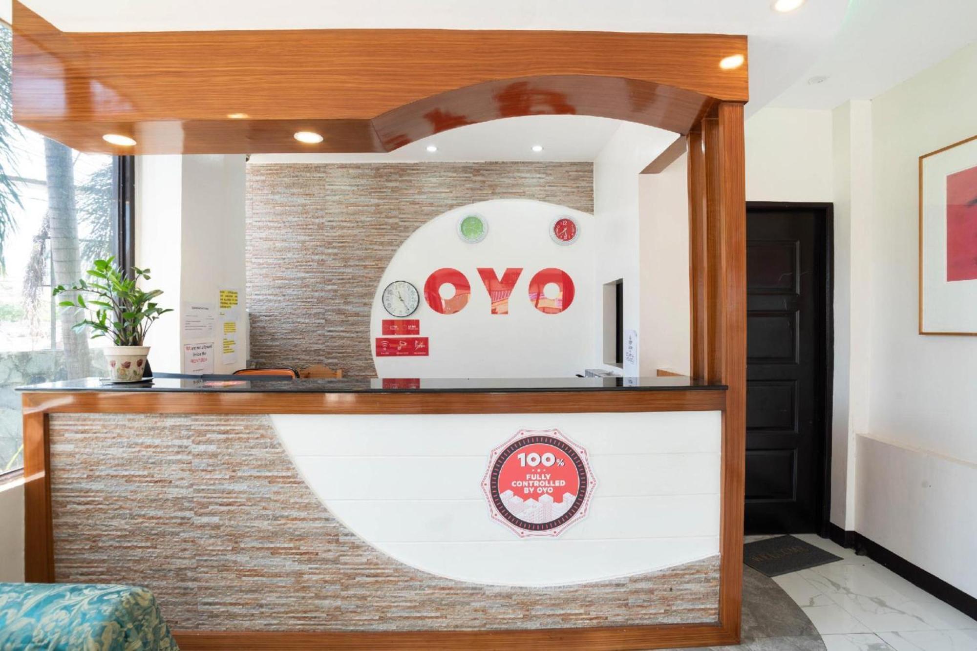Oyo 195 Ranchotel - Binan Екстер'єр фото