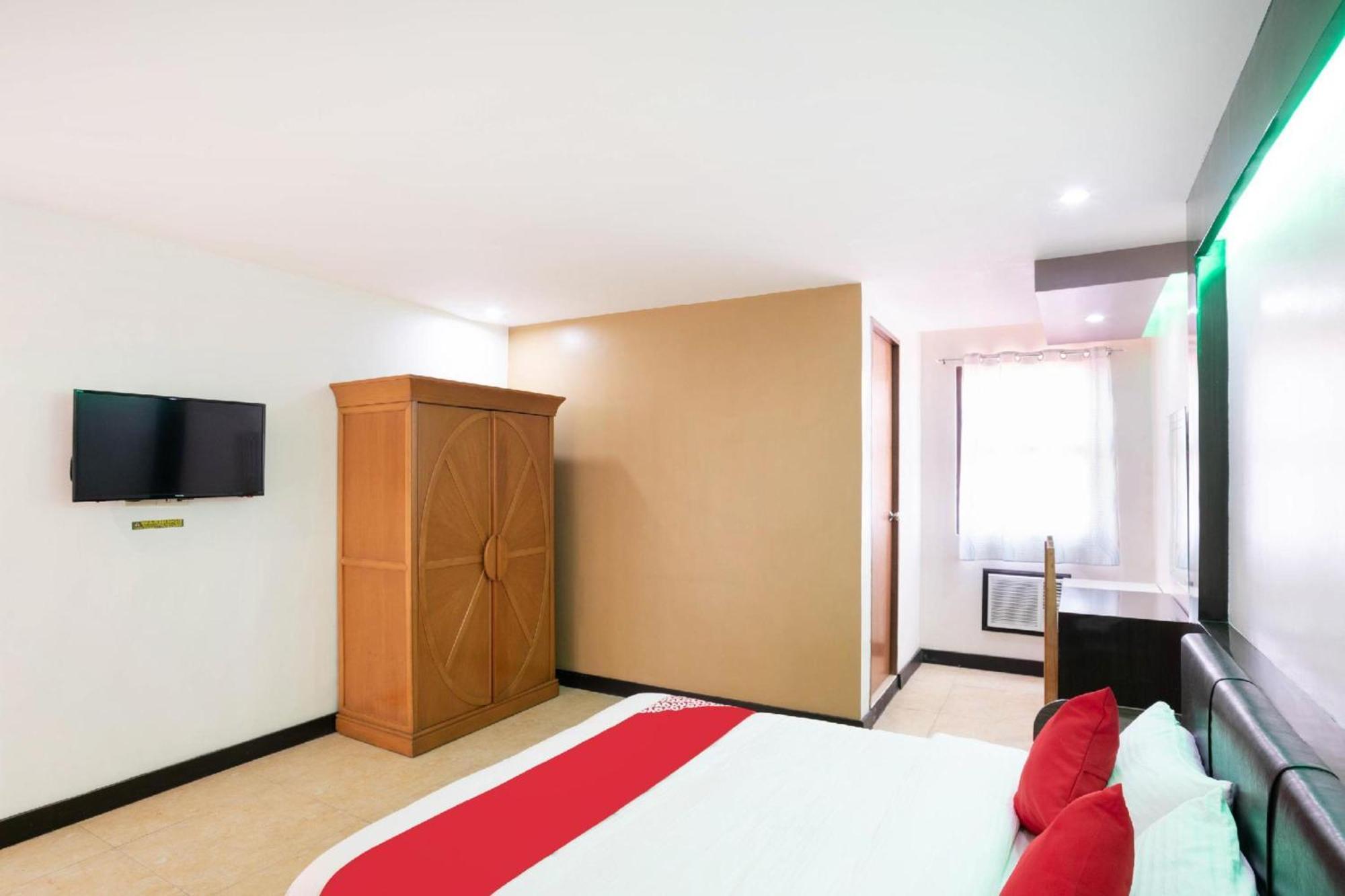Oyo 195 Ranchotel - Binan Екстер'єр фото