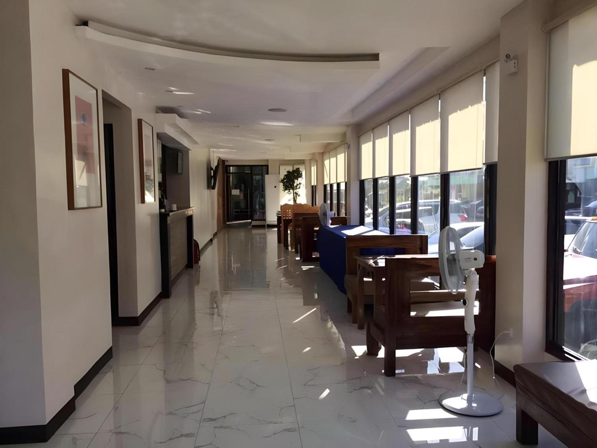 Oyo 195 Ranchotel - Binan Екстер'єр фото