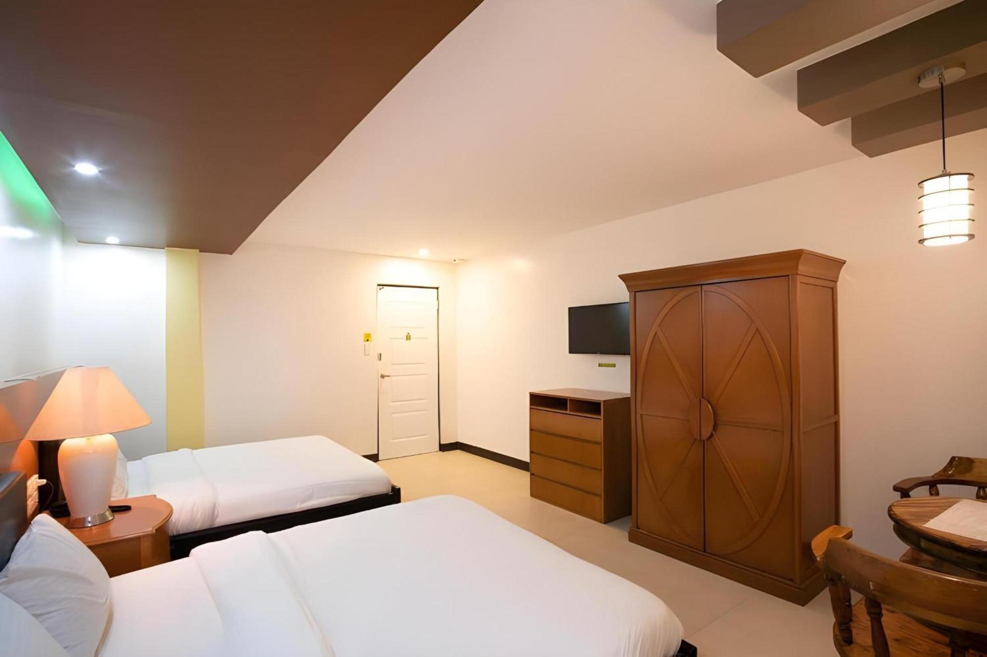 Oyo 195 Ranchotel - Binan Екстер'єр фото
